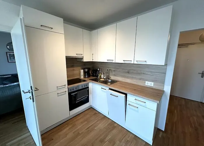 Stilvolle Wohnung Mit Balkon