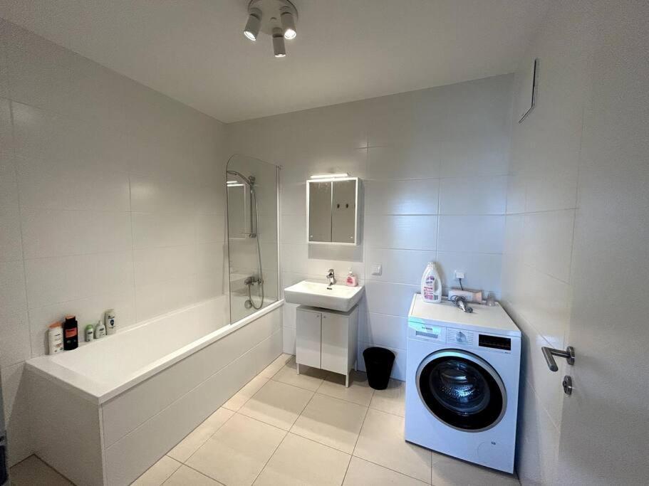 Stilvolle Mit Balkon Apartament *